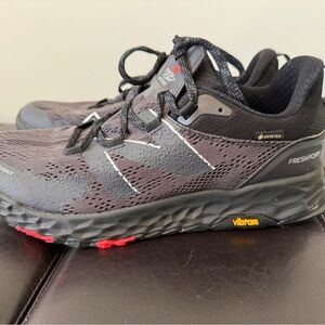 New Balance Men's Black Trail Running Shoes